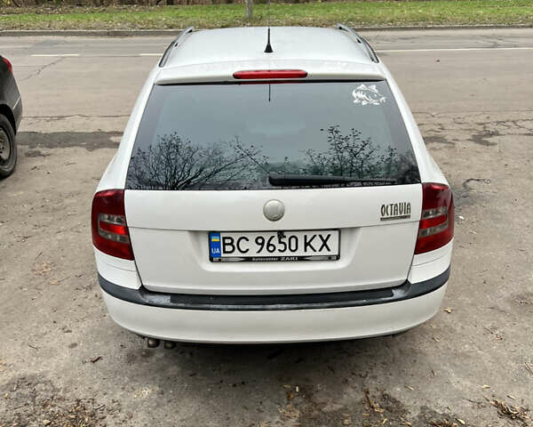 Белый Шкода Октавия, объемом двигателя 1.97 л и пробегом 228 тыс. км за 6500 $, фото 8 на Automoto.ua