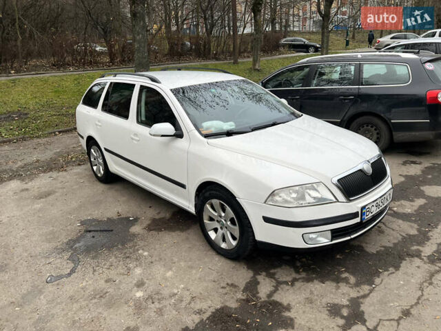 Белый Шкода Октавия, объемом двигателя 1.97 л и пробегом 228 тыс. км за 7200 $, фото 5 на Automoto.ua