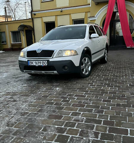 Белый Шкода Октавия, объемом двигателя 1.99 л и пробегом 340 тыс. км за 5500 $, фото 7 на Automoto.ua