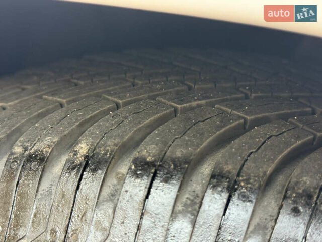 Білий Шкода Октавія, об'ємом двигуна 1.6 л та пробігом 245 тис. км за 6900 $, фото 83 на Automoto.ua