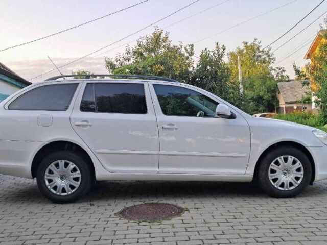 Белый Шкода Октавия, объемом двигателя 1.6 л и пробегом 149 тыс. км за 7900 $, фото 2 на Automoto.ua