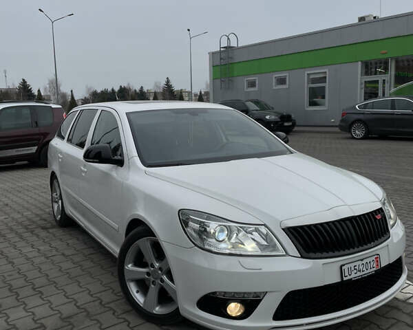 Білий Шкода Октавія, об'ємом двигуна 1.98 л та пробігом 232 тис. км за 8900 $, фото 11 на Automoto.ua