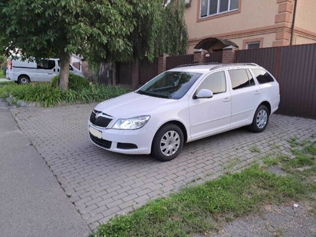 Белый Шкода Октавия, объемом двигателя 1.6 л и пробегом 149 тыс. км за 7900 $, фото 13 на Automoto.ua