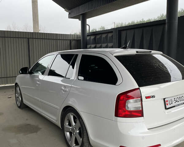 Білий Шкода Октавія, об'ємом двигуна 1.98 л та пробігом 232 тис. км за 8900 $, фото 4 на Automoto.ua