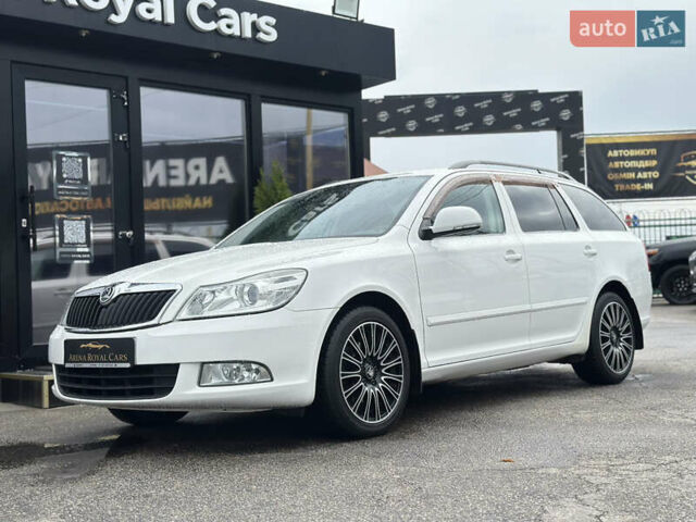 Белый Шкода Октавия, объемом двигателя 1.8 л и пробегом 171 тыс. км за 7800 $, фото 5 на Automoto.ua