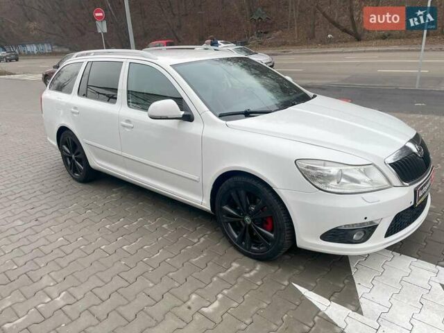 Белый Шкода Октавия, объемом двигателя 2 л и пробегом 335 тыс. км за 9190 $, фото 3 на Automoto.ua