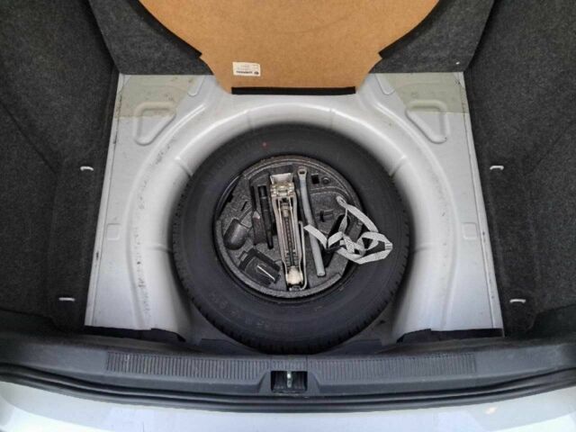 Белый Шкода Октавия, объемом двигателя 1.6 л и пробегом 149 тыс. км за 7900 $, фото 10 на Automoto.ua