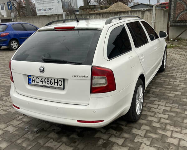 Белый Шкода Октавия, объемом двигателя 1.9 л и пробегом 245 тыс. км за 7850 $, фото 7 на Automoto.ua