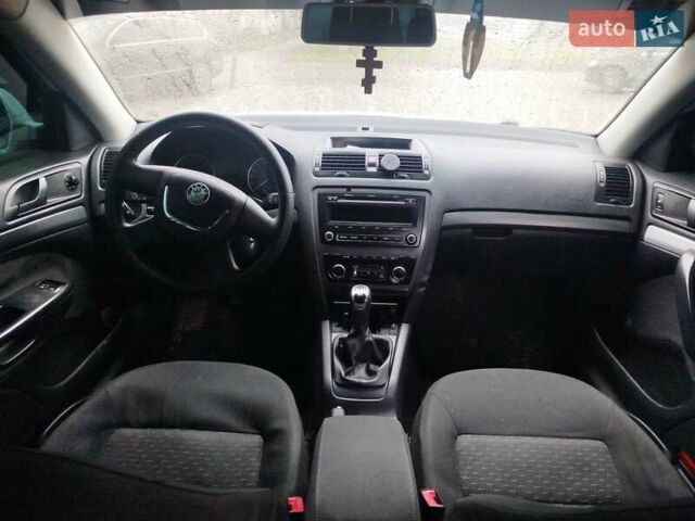 Білий Шкода Октавія, об'ємом двигуна 1.9 л та пробігом 298 тис. км за 6099 $, фото 4 на Automoto.ua