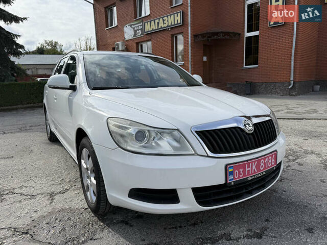 Белый Шкода Октавия, объемом двигателя 1.4 л и пробегом 211 тыс. км за 7000 $, фото 11 на Automoto.ua