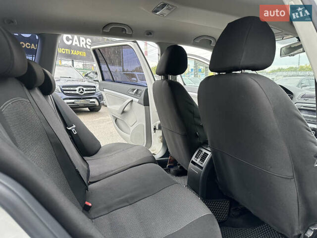 Белый Шкода Октавия, объемом двигателя 1.8 л и пробегом 171 тыс. км за 7800 $, фото 17 на Automoto.ua