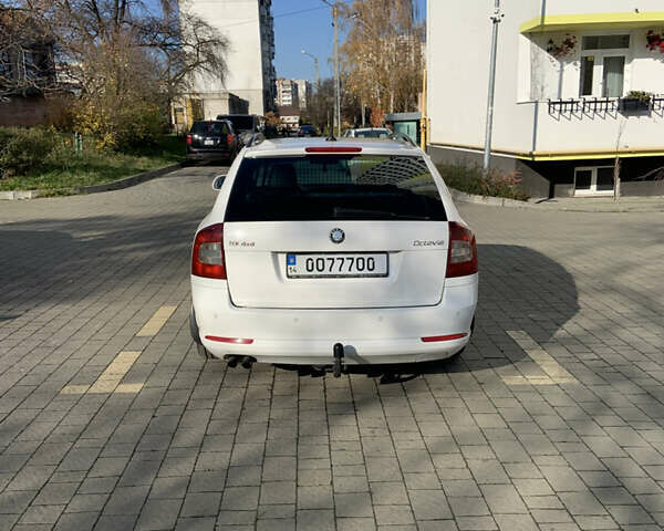 Білий Шкода Октавія, об'ємом двигуна 1.98 л та пробігом 261 тис. км за 7999 $, фото 3 на Automoto.ua