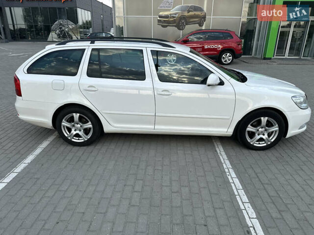Белый Шкода Октавия, объемом двигателя 2 л и пробегом 252 тыс. км за 8899 $, фото 14 на Automoto.ua