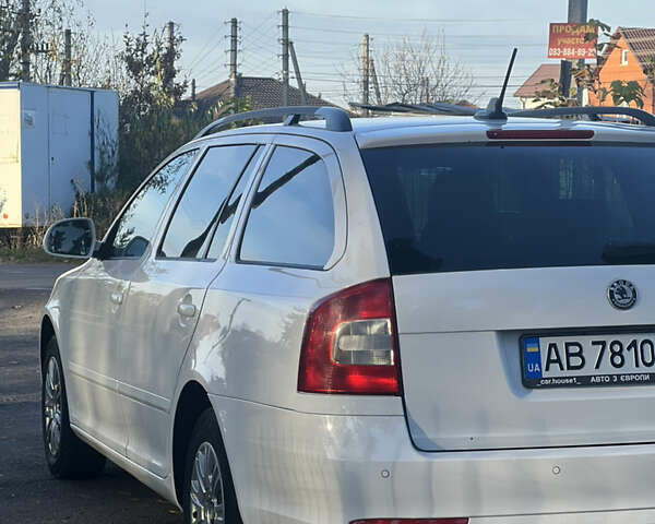 Белый Шкода Октавия, объемом двигателя 1.6 л и пробегом 236 тыс. км за 8200 $, фото 10 на Automoto.ua