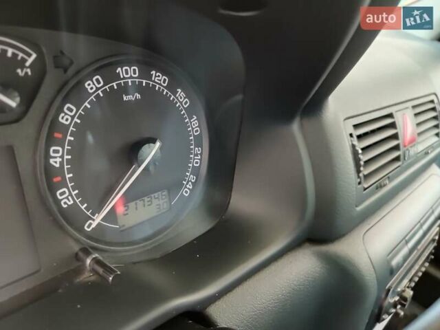 Білий Шкода Октавія, об'ємом двигуна 1.6 л та пробігом 217 тис. км за 5500 $, фото 41 на Automoto.ua