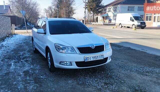 Белый Шкода Октавия, объемом двигателя 1.8 л и пробегом 179 тыс. км за 8299 $, фото 9 на Automoto.ua