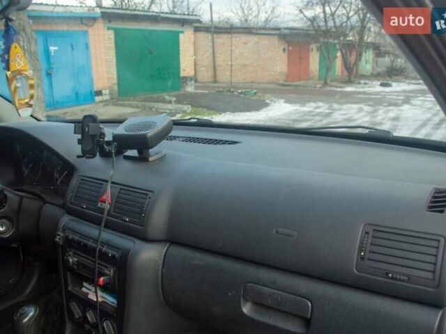 Белый Шкода Октавия, объемом двигателя 1.6 л и пробегом 287 тыс. км за 5500 $, фото 3 на Automoto.ua