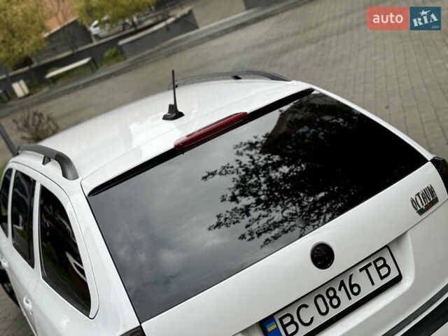 Белый Шкода Октавия, объемом двигателя 2 л и пробегом 260 тыс. км за 5999 $, фото 14 на Automoto.ua