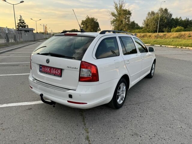 Белый Шкода Октавия, объемом двигателя 1.6 л и пробегом 178 тыс. км за 7999 $, фото 2 на Automoto.ua