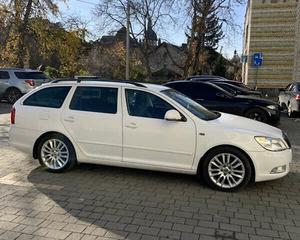 Білий Шкода Октавія, об'ємом двигуна 1.98 л та пробігом 261 тис. км за 7999 $, фото 5 на Automoto.ua