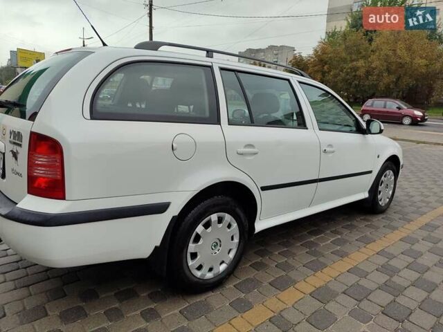 Білий Шкода Октавія, об'ємом двигуна 1.6 л та пробігом 217 тис. км за 5500 $, фото 6 на Automoto.ua