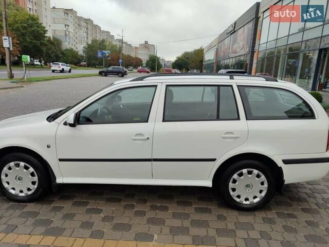Білий Шкода Октавія, об'ємом двигуна 1.6 л та пробігом 217 тис. км за 5500 $, фото 12 на Automoto.ua