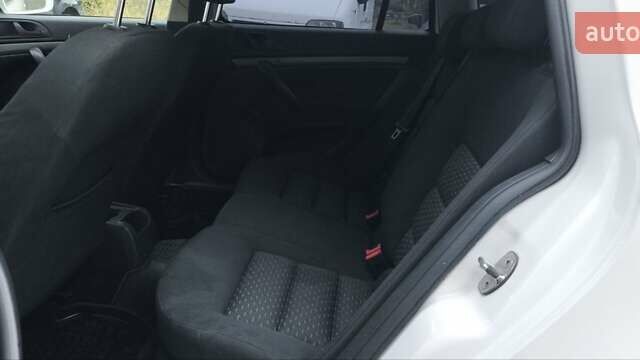 Шкода Октавия 2009 в Мукачеве на Automoto.ua Белый Шкода Октавия, объемом двигателя 1.39 л и пробегом 251 тыс. км за 7300 $, фото 13 на Automoto.ua