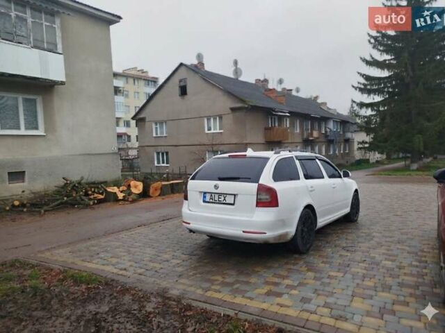 Білий Шкода Октавія, об'ємом двигуна 1.9 л та пробігом 298 тис. км за 6099 $, фото 3 на Automoto.ua