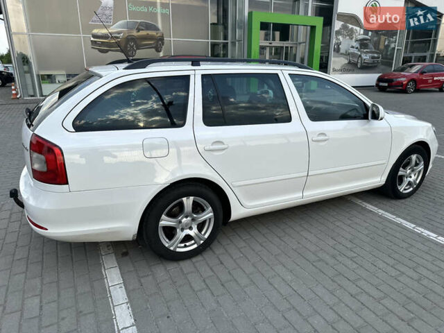 Белый Шкода Октавия, объемом двигателя 2 л и пробегом 252 тыс. км за 8899 $, фото 12 на Automoto.ua