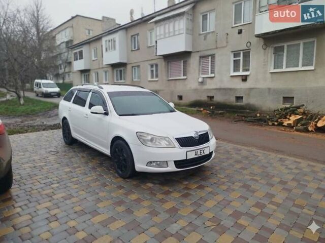 Білий Шкода Октавія, об'ємом двигуна 1.9 л та пробігом 298 тис. км за 6099 $, фото 1 на Automoto.ua