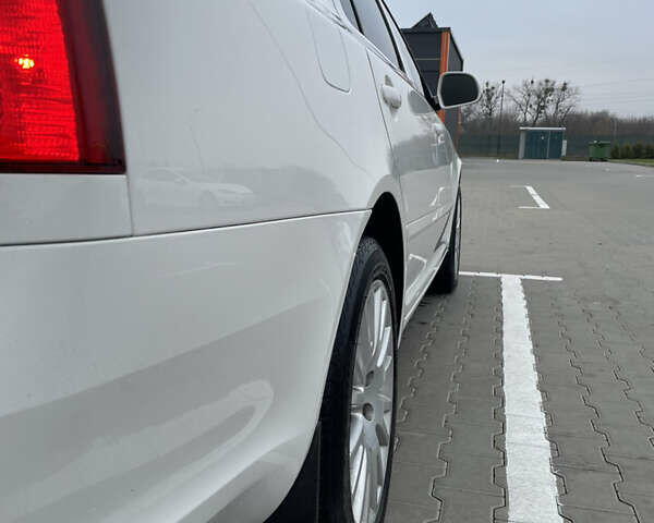 Білий Шкода Октавія, об'ємом двигуна 1.6 л та пробігом 299 тис. км за 7600 $, фото 23 на Automoto.ua