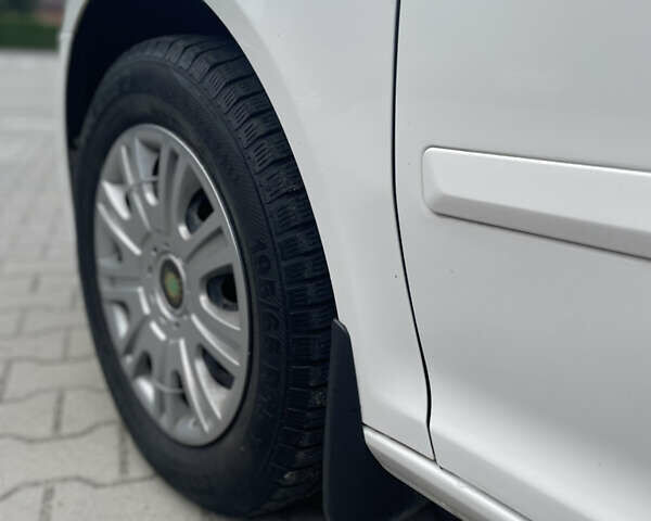 Белый Шкода Октавия, объемом двигателя 1.6 л и пробегом 280 тыс. км за 7900 $, фото 12 на Automoto.ua