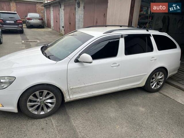 Белый Шкода Октавия, объемом двигателя 1.39 л и пробегом 206 тыс. км за 8500 $, фото 1 на Automoto.ua