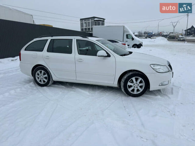 Білий Шкода Октавія, об'ємом двигуна 1.6 л та пробігом 231 тис. км за 8450 $, фото 8 на Automoto.ua