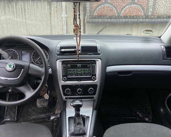 Белый Шкода Октавия, объемом двигателя 1.9 л и пробегом 245 тыс. км за 7850 $, фото 11 на Automoto.ua