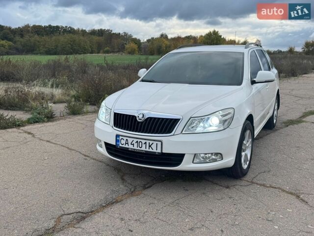 Білий Шкода Октавія, об'ємом двигуна 1.6 л та пробігом 145 тис. км за 10199 $, фото 7 на Automoto.ua