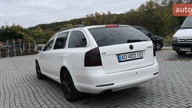 Шкода Октавия 2009 в Мукачеве на Automoto.ua Белый Шкода Октавия, объемом двигателя 1.39 л и пробегом 251 тыс. км за 7300 $, фото 7 на Automoto.ua