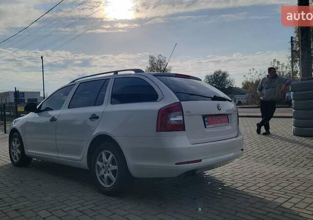 Белый Шкода Октавия, объемом двигателя 1.39 л и пробегом 255 тыс. км за 6450 $, фото 5 на Automoto.ua