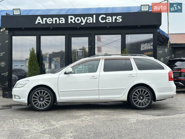 Белый Шкода Октавия, объемом двигателя 1.8 л и пробегом 171 тыс. км за 7800 $, фото 4 на Automoto.ua