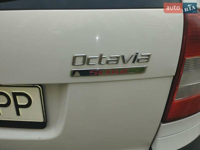 Білий Шкода Октавія, об'ємом двигуна 1.8 л та пробігом 251 тис. км за 10000 $, фото 29 на Automoto.ua