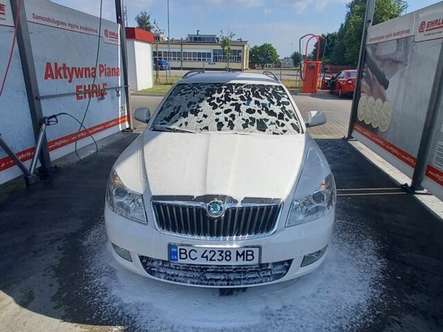 Белый Шкода Октавия, объемом двигателя 1.6 л и пробегом 236 тыс. км за 7350 $, фото 13 на Automoto.ua