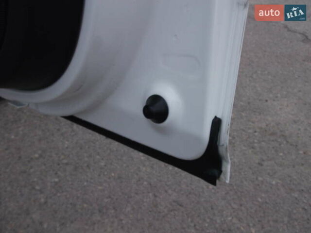 Белый Шкода Октавия, объемом двигателя 1.2 л и пробегом 260 тыс. км за 7700 $, фото 25 на Automoto.ua