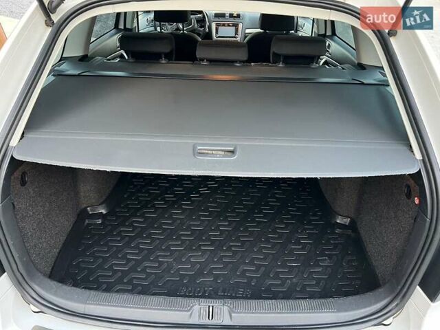 Белый Шкода Октавия, объемом двигателя 1.8 л и пробегом 267 тыс. км за 8250 $, фото 19 на Automoto.ua