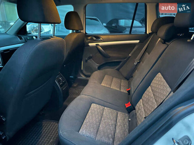 Білий Шкода Октавія, об'ємом двигуна 1.8 л та пробігом 316 тис. км за 7290 $, фото 8 на Automoto.ua