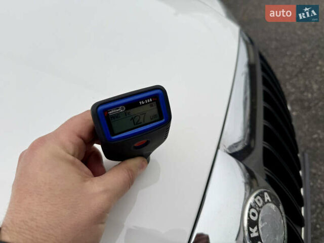 Белый Шкода Октавия, объемом двигателя 1.6 л и пробегом 204 тыс. км за 8999 $, фото 74 на Automoto.ua