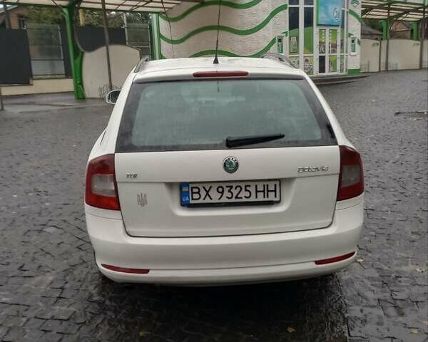 Белый Шкода Октавия, объемом двигателя 1.6 л и пробегом 367 тыс. км за 6600 $, фото 1 на Automoto.ua