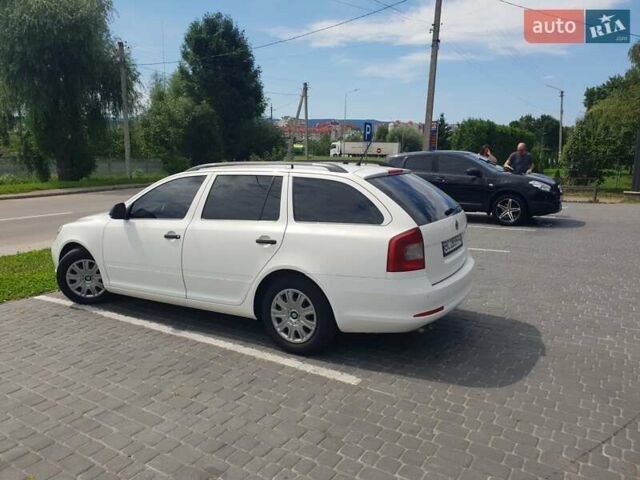 Белый Шкода Октавия, объемом двигателя 1.9 л и пробегом 250 тыс. км за 6800 $, фото 38 на Automoto.ua