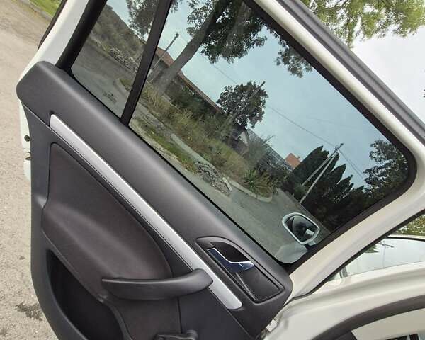 Білий Шкода Октавія, об'ємом двигуна 1.6 л та пробігом 224 тис. км за 7600 $, фото 17 на Automoto.ua