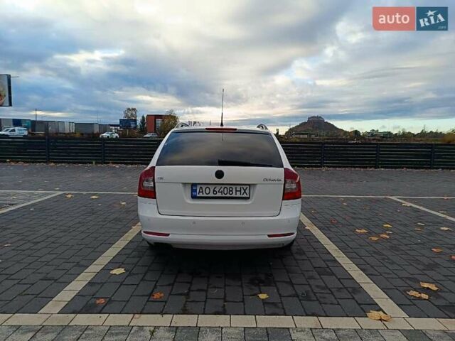 Білий Шкода Октавія, об'ємом двигуна 1.39 л та пробігом 266 тис. км за 7000 $, фото 15 на Automoto.ua