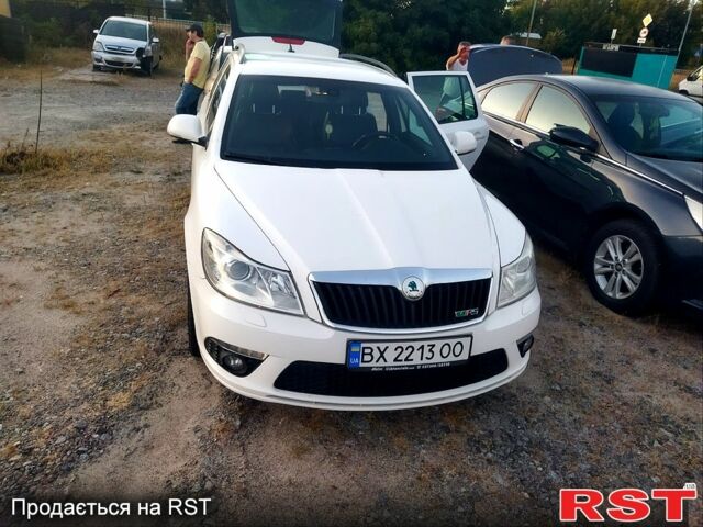 Белый Шкода Октавия, объемом двигателя 2 л и пробегом 245 тыс. км за 11200 $, фото 5 на Automoto.ua